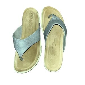 Ecco Women's Silver-Gray Leather Thong Sandals
